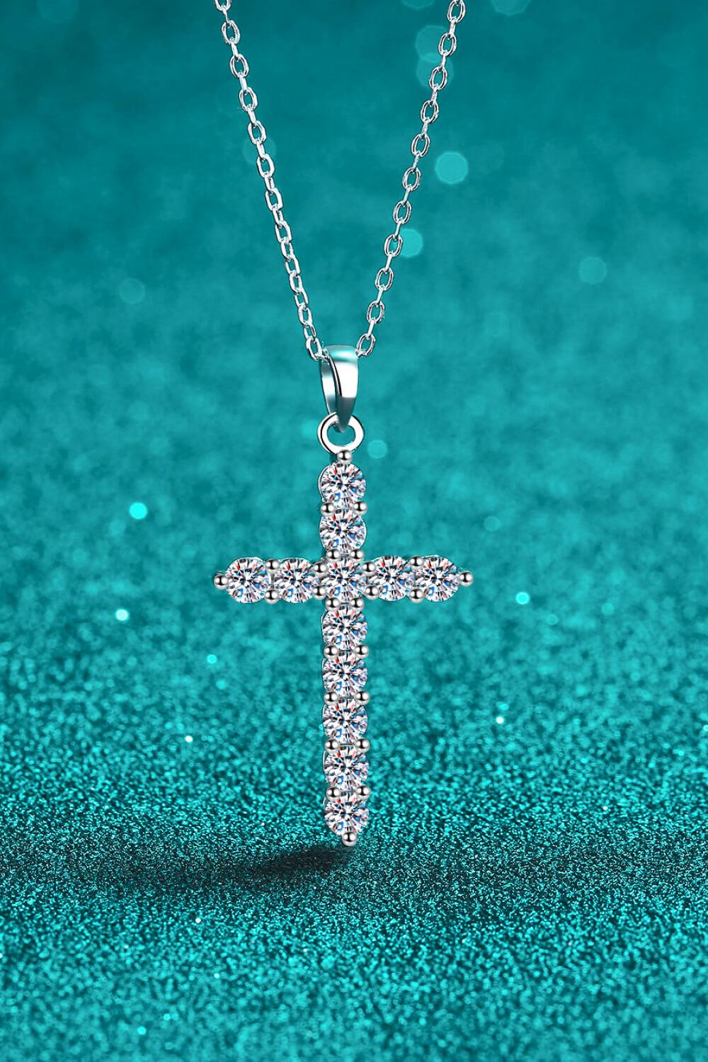 925 Sterling Silver Cross Moissanite Necklace - Stuffed Cart